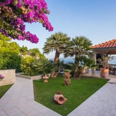 Villa Purple Rain Villa